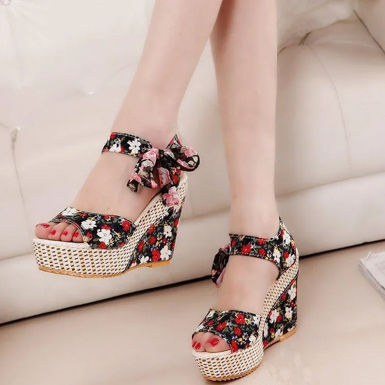 Floral Print Peep Toe Wedge Sandals